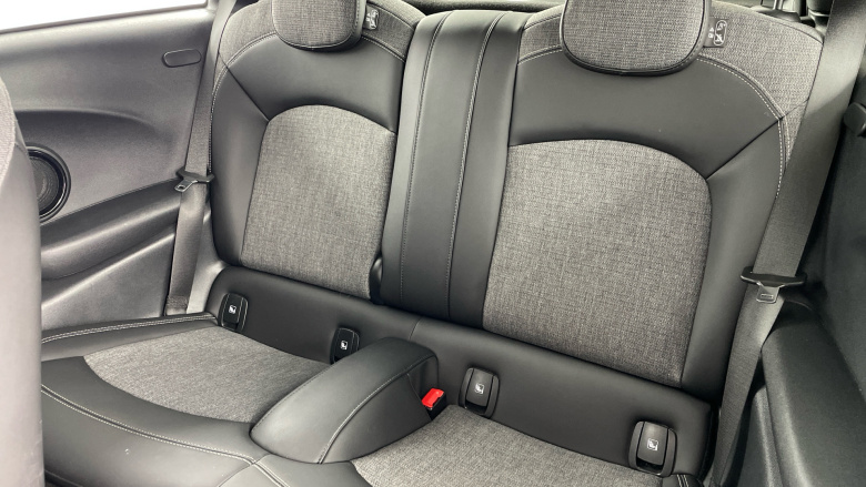 MINI Hatchback 135kW Cooper S Level 2 33kWh 3dr Auto Electric Hatchback